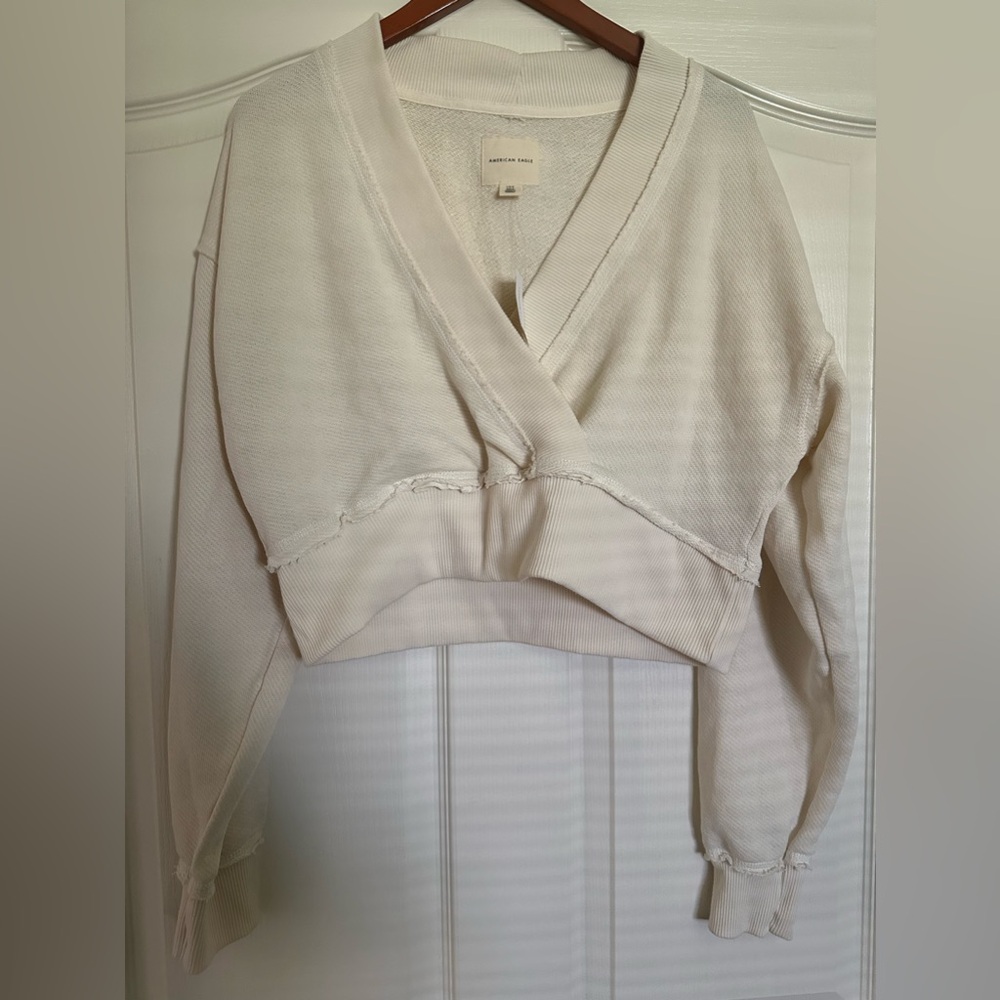 NWT American Eagle Cropped Sweatshirt